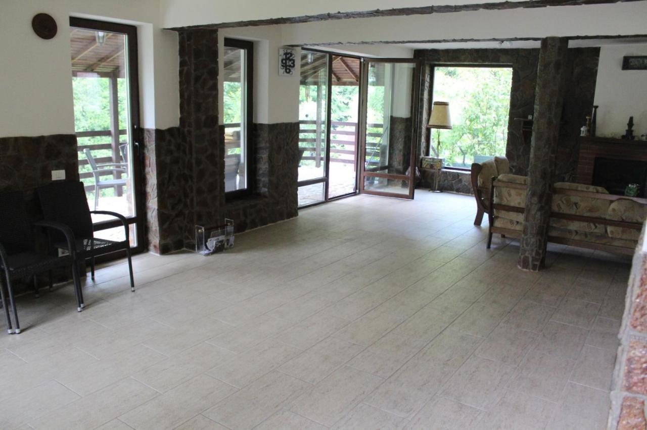 Havva Hotel Calimanesti Ngoại thất bức ảnh